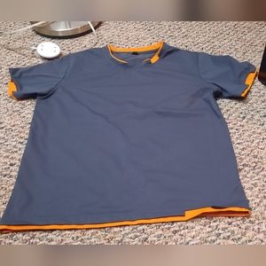 Dk Green and orange tee